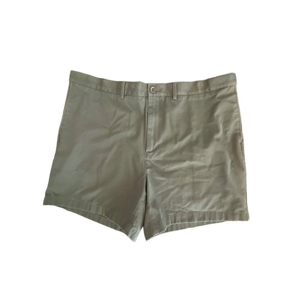 Lands End Traditional Fit Size 42 Flat Front Shorts Chino Green 100% cotton